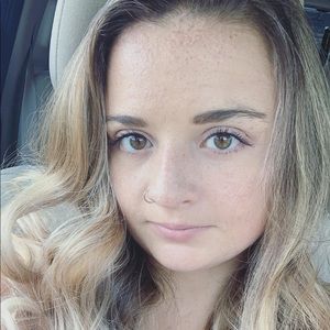 Meet your Posher, Jocelyn